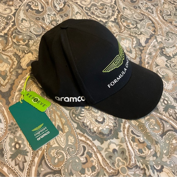 NWT Aston Martin F1 By BOSS Aramco Cognizant official Team Cap - Picture 6 of 12